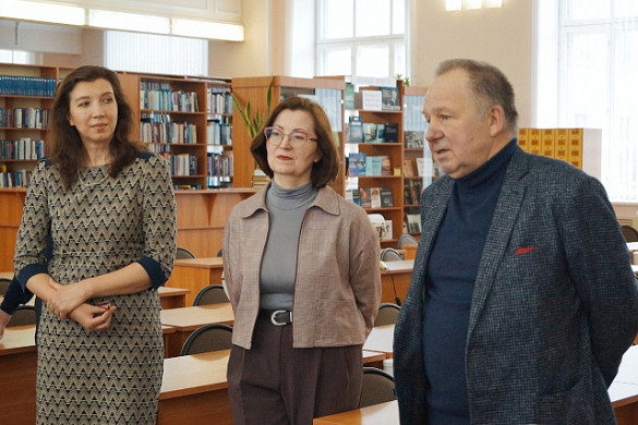 Библиотека ИГЭУ приглашает на выставку, посвященную талантливой выпускнице (12+)
